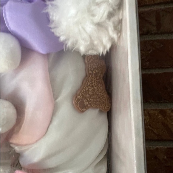 🩷Vintage Rare Brinn's Collectible Heirloom
Authentic Matty Easter Bunny Bear - Picture 6 of 10